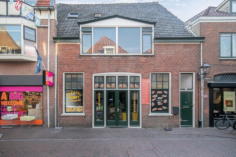 Bekijk foto 1 van Luttekepoortstraat 19 - 21 Bekijk foto 1 van Luttekepoortstraat 19 - 21