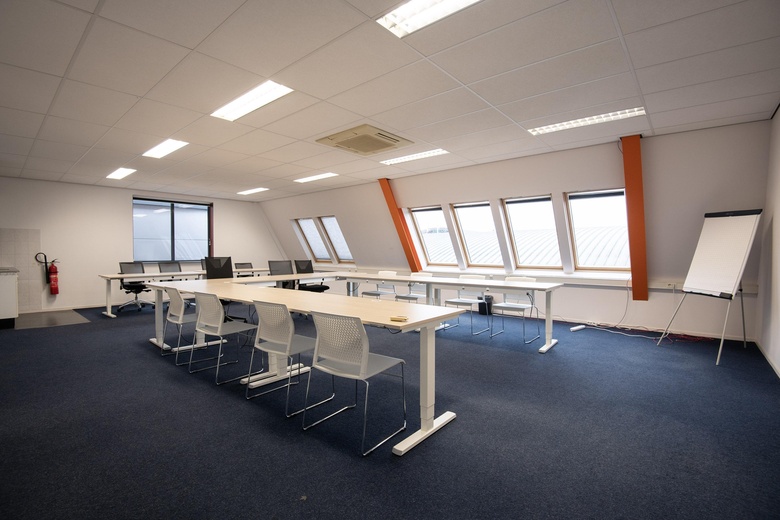 BedrijfsruimteaanTolboomweg 1<br/> inTerschuur