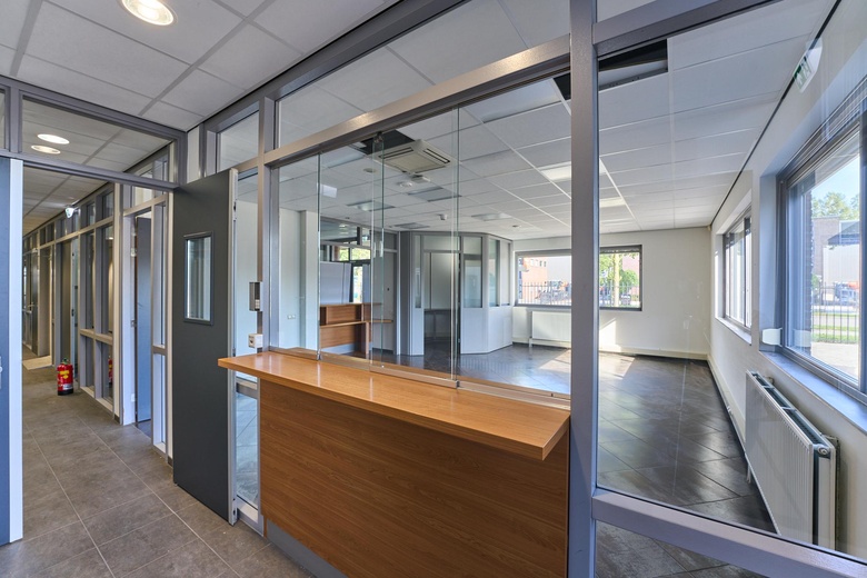 BedrijfsruimteaanDoornhoek 3765<br/> inVeghel BedrijfsruimteaanDoornhoek 3765<br/> inVeghel