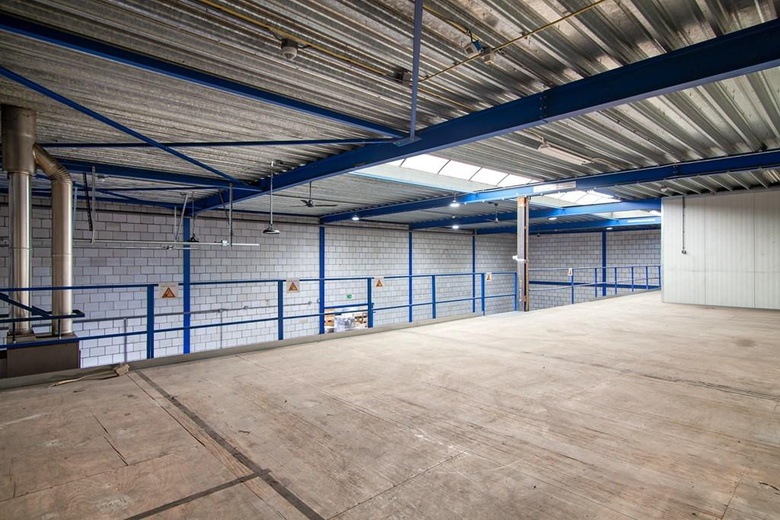 BedrijfsruimteaanBroeikweg 13<br/> inSchoonhoven