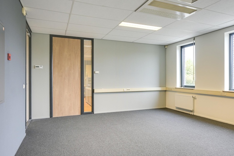 KantoorruimteaanHet Spoor 94<br/> inHouten KantoorruimteaanHet Spoor 94<br/> inHouten