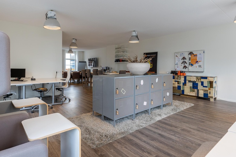 KantoorruimteaanZwaardklamp 7<br/> inHuizen KantoorruimteaanZwaardklamp 7<br/> inHuizen