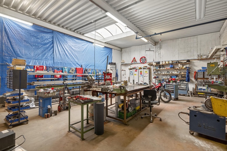 BedrijfsruimteaanHamerstraat 24<br/> inHengelo