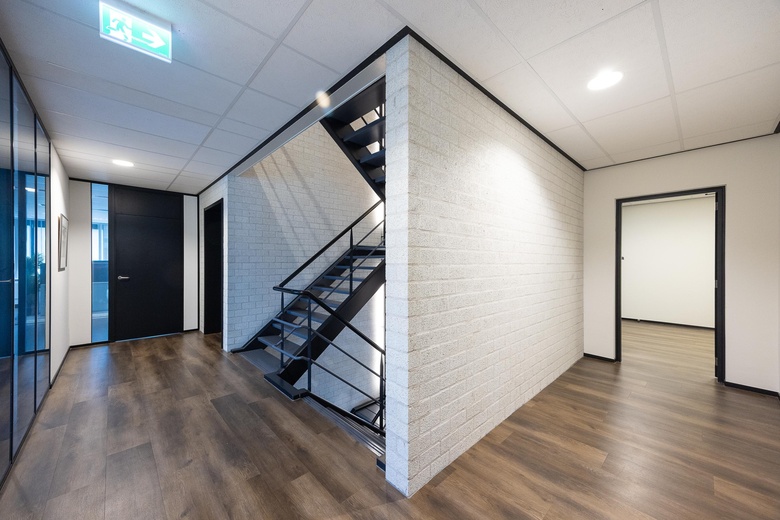 BedrijfsruimteaanVennestraat 11 B<br/> inLisse