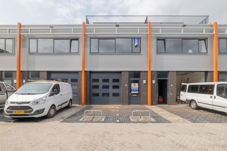 BedrijfsruimteaanCilinderweg 67<br/> inRoelofarendsveen