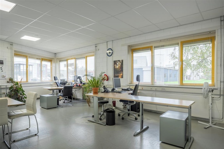 BedrijfsruimteaanNipkowweg 5 II<br/> inJoure BedrijfsruimteaanNipkowweg 5 II<br/> inJoure