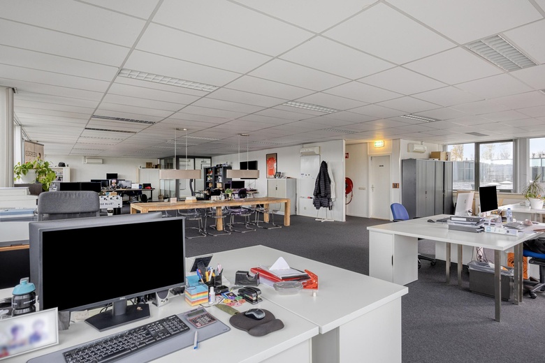 KantoorruimteaanOverwegwachter 6<br/> inRotterdam