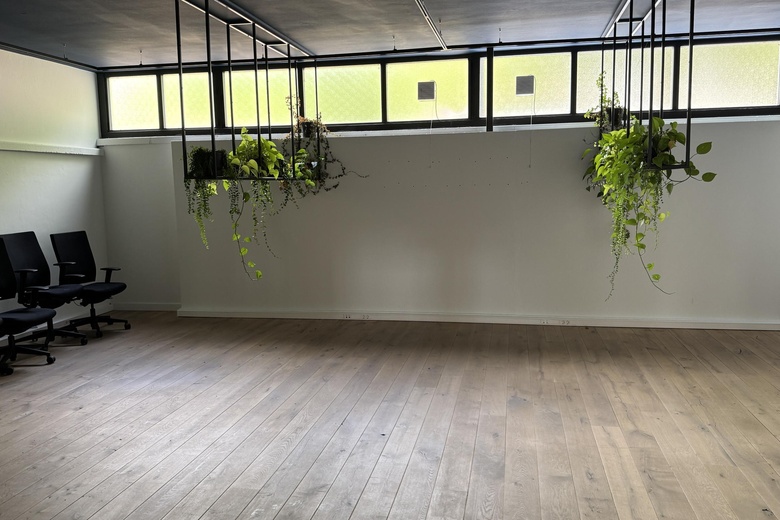 WinkelruimteaanLaan van Nieuw-Oost-Indie 102<br/> inDen Haag