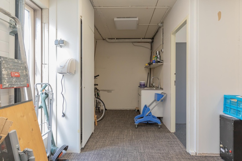 BedrijfsruimteaanMeer en Duin 367<br/> inLisse BedrijfsruimteaanMeer en Duin 367<br/> inLisse