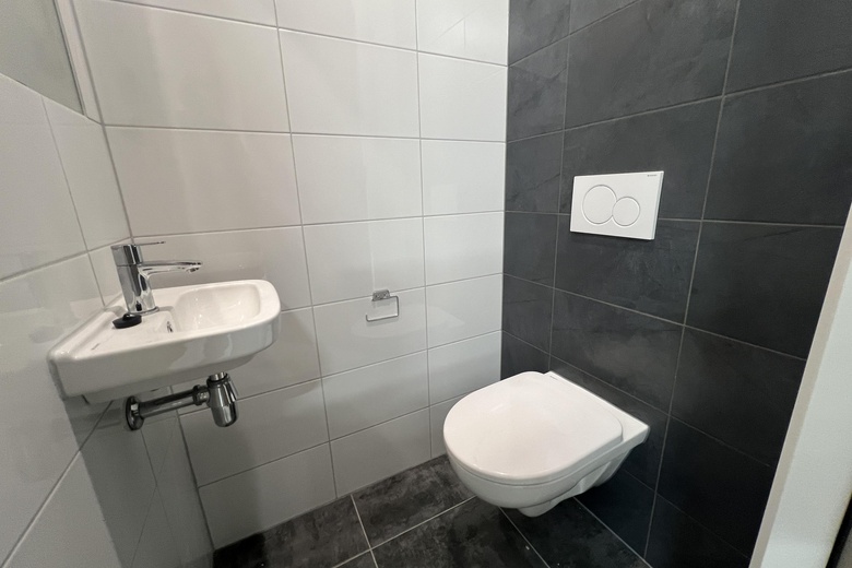 BedrijfsruimteaanEdisonstraat 18 E<br/> inNumansdorp