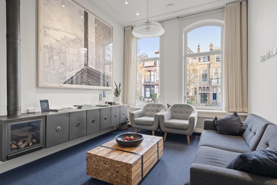 Bekijk foto 2 van Sweerts de Landasstraat 73