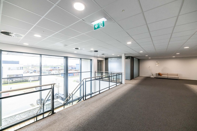BedrijfsruimteaanHooglandseweg 6<br/> inVuren BedrijfsruimteaanHooglandseweg 6<br/> inVuren