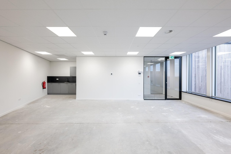 BedrijfsruimteaanBrandenburgbaan 4 - 4<br/> inRotterdam