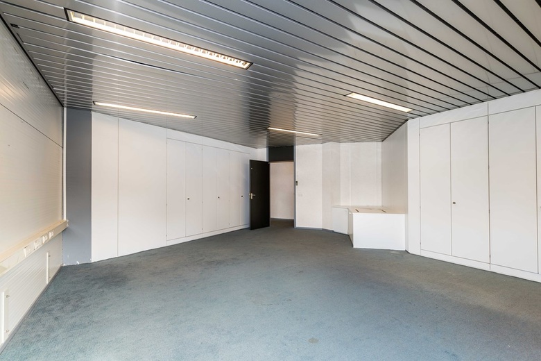 KantoorruimteaanInnsbruckweg 90<br/> inRotterdam KantoorruimteaanInnsbruckweg 90<br/> inRotterdam