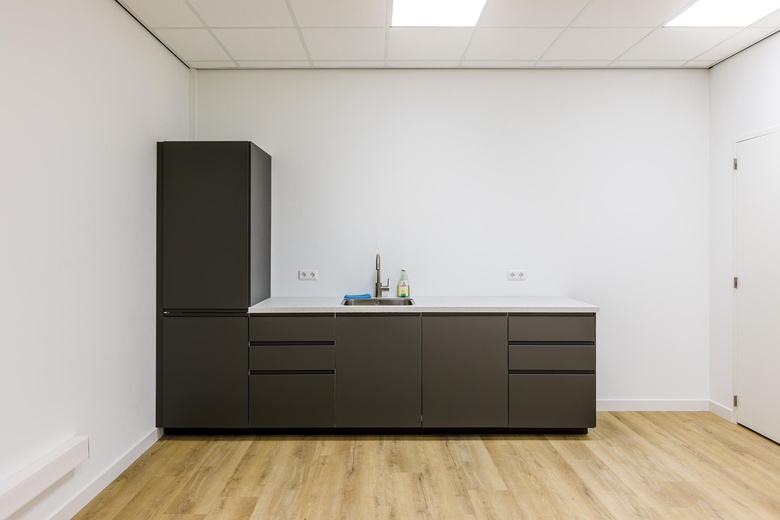 BedrijfsruimteaanDijnselburgerlaan 3 A 4<br/> inZeist