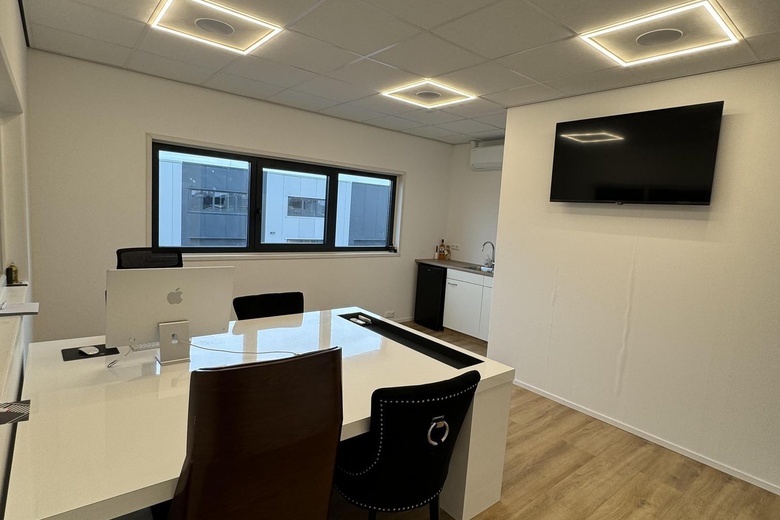 BedrijfsruimteaanAldebaranweg 12 p<br/> inLeeuwarden