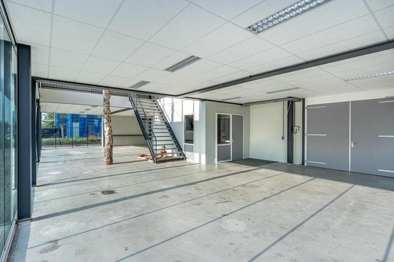 BedrijfsruimteaanBoezemweg 15<br/> inOude-Tonge