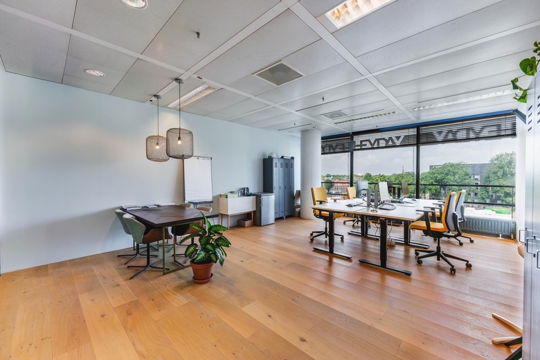 Bekijk foto 1 van Wethouder Beversstraat 185