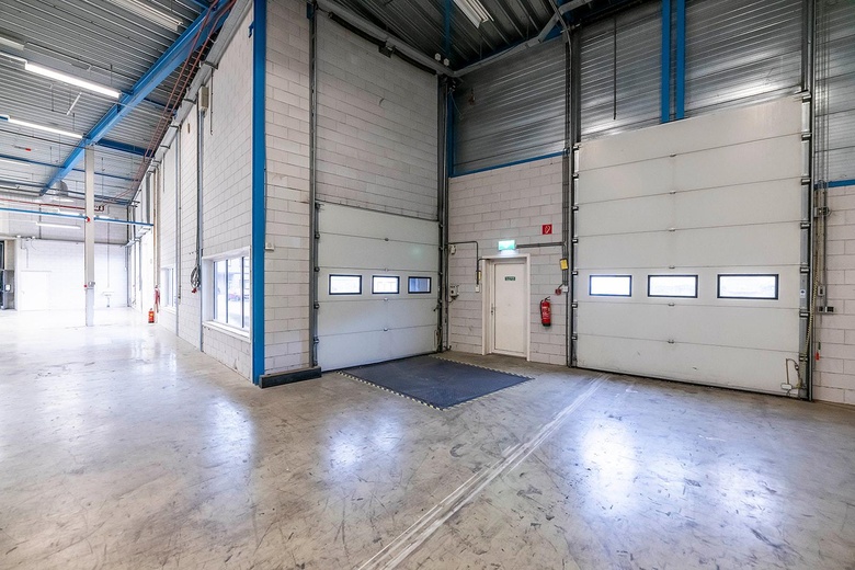 BedrijfsruimteaanIndustriestraat 10<br/> inHardinxveld-Giessendam BedrijfsruimteaanIndustriestraat 10<br/> inHardinxveld-Giessendam