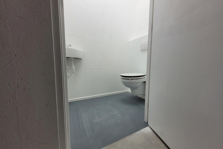 BedrijfsruimteaanRoombekerveld 16<br/> inEnschede BedrijfsruimteaanRoombekerveld 16<br/> inEnschede