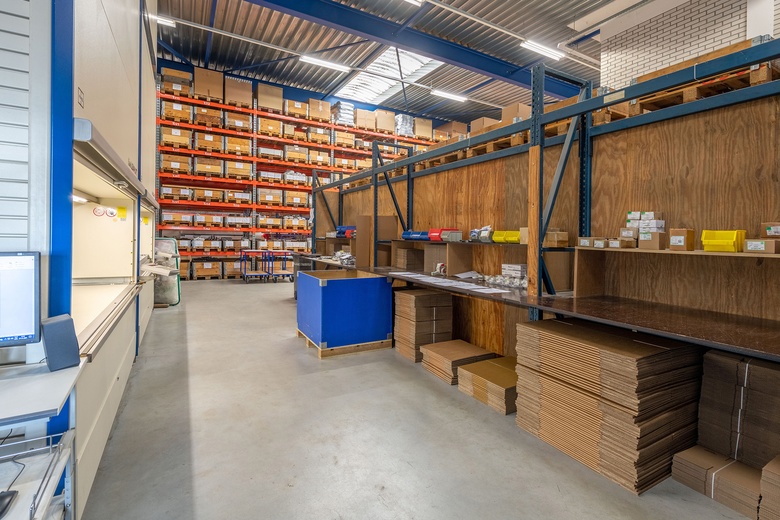 BedrijfsruimteaanVierlinghstraat 10<br/> inWerkendam BedrijfsruimteaanVierlinghstraat 10<br/> inWerkendam