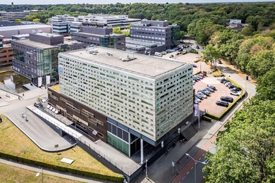 Kantoorruimte Familie De Mollaan 1, Hilversum | Bedrijfspand.com