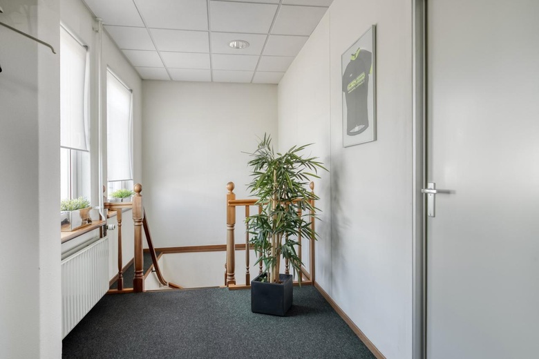 BedrijfsruimteaanNijverheidsstraat 8<br/> in's-Heer-Hendrikskinderen BedrijfsruimteaanNijverheidsstraat 8<br/> in's-Heer-Hendrikskinderen